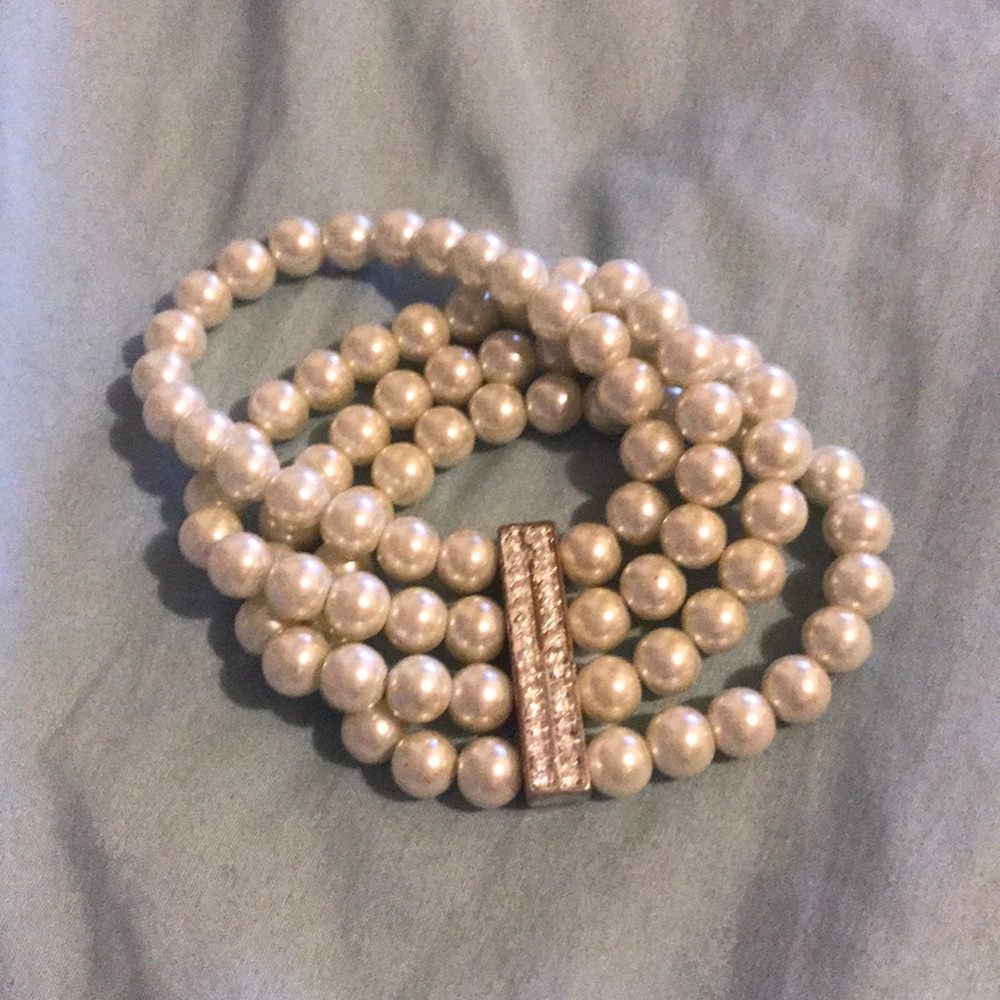 Multi-strand Pearl Bracelet